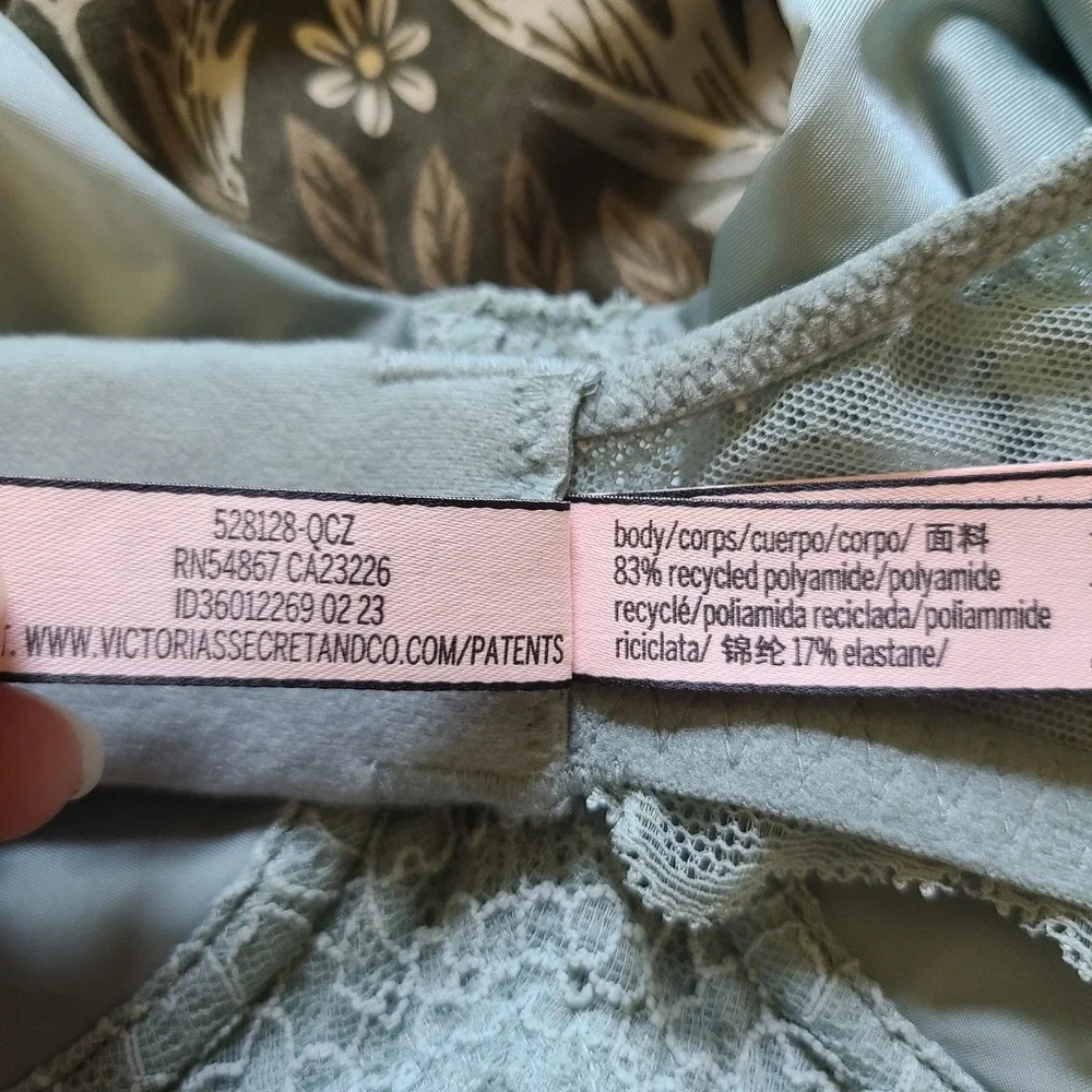 Victoria Secret Dream Angel Push Up Balconette Bra Womens 36D Lace Mint Romantic